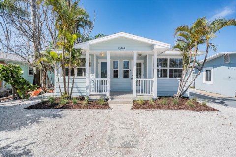 Immobilier commercial à vendre à Madeira Beach, Floride: 4 chambres, 114.83 m2 № 1737080 - photo 1