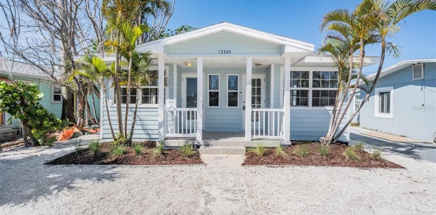 Immobilier commercial à Madeira Beach, Floride 4 chambres, 114.83 m2 № 1737080