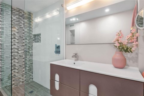 Copropriété à vendre à Miami, Floride: 2 chambres, 101.17 m2 № 1997925 - photo 19