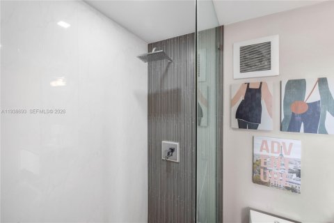 Copropriété à vendre à Miami, Floride: 2 chambres, 101.17 m2 № 1997925 - photo 25