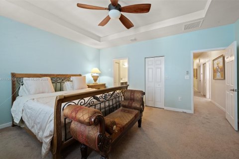 House in Cutler Bay, Florida 5 bedrooms, 270.9 sq.m. № 1743803 - photo 16