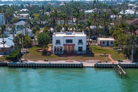 House in Sarasota, Florida 3 bedrooms, 351.91 sq.m. № 1543416 - photo 15