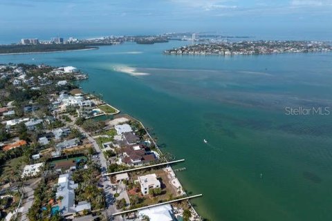 House in Sarasota, Florida 3 bedrooms, 351.91 sq.m. № 1543416 - photo 8