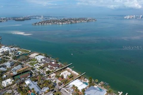 House in Sarasota, Florida 3 bedrooms, 351.91 sq.m. № 1543416 - photo 9