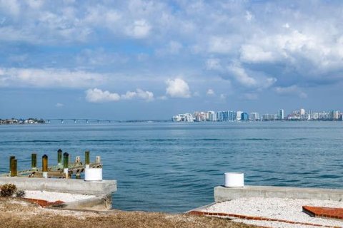 House in Sarasota, Florida 3 bedrooms, 351.91 sq.m. № 1543416 - photo 6