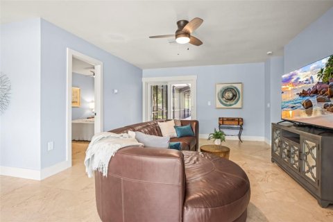House in Palm Harbor, Florida 4 bedrooms, 297.84 sq.m. № 1871206 - photo 30