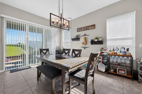 Casa en venta en Apopka, Florida, 3 dormitorios, 180.51 m2 № 2384269 - foto 12