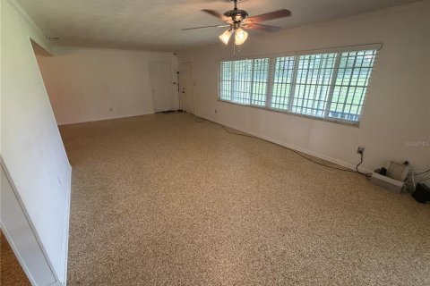 Casa en venta en Zephyrhills, Florida, 3 dormitorios, 241.55 m2 № 2353488 - foto 13