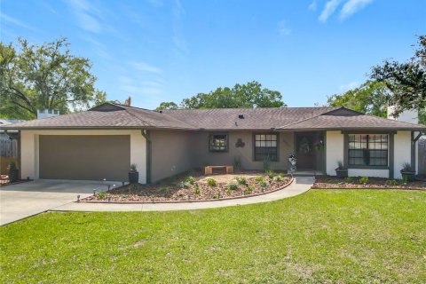 Villa ou maison à DeLand, Floride 3 chambres, 162.49 m2 № 2095498