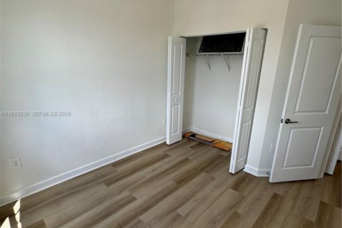 Touwnhouse à louer à Homestead, Floride: 3 chambres, 123.65 m2 № 2007542 - photo 14