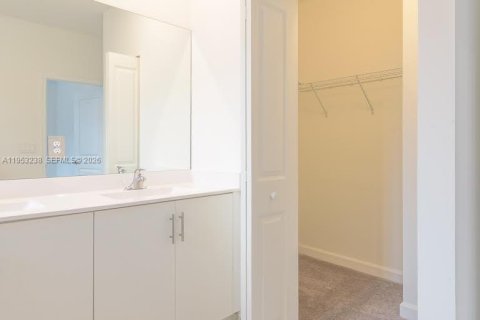 Touwnhouse à louer à Homestead, Floride: 3 chambres, 123.65 m2 № 2007542 - photo 20