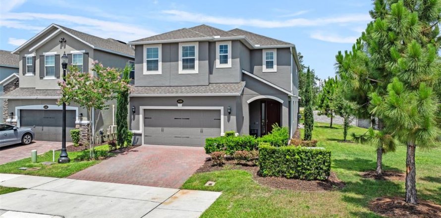 House in Sanford, Florida 4 bedrooms, 267.84 sq.m. № 1745544