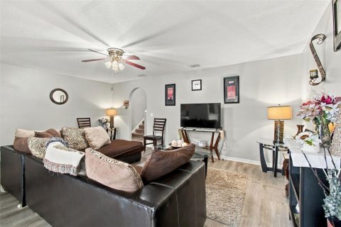 Touwnhouse à vendre à Tampa, Floride: 3 chambres, 163.88 m2 № 2389185 - photo 21