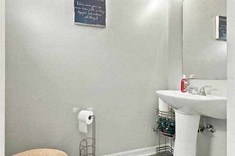 Touwnhouse à vendre à Tampa, Floride: 3 chambres, 163.88 m2 № 2389185 - photo 11