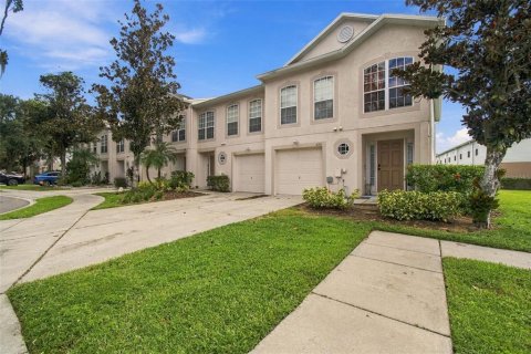 Touwnhouse à vendre à Tampa, Floride: 3 chambres, 163.88 m2 № 2389185 - photo 4