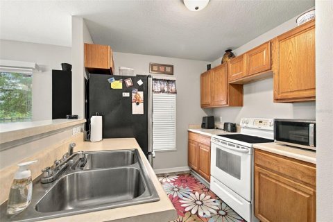 Touwnhouse à vendre à Tampa, Floride: 3 chambres, 163.88 m2 № 2389185 - photo 25