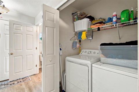 Touwnhouse à vendre à Tampa, Floride: 3 chambres, 163.88 m2 № 2389185 - photo 8