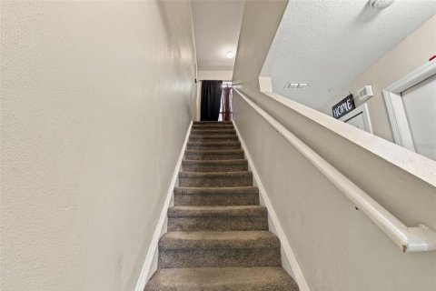 Touwnhouse à vendre à Tampa, Floride: 3 chambres, 163.88 m2 № 2389185 - photo 30