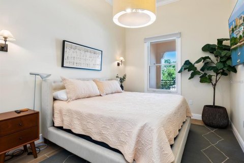 Condominio en alquiler en Sarasota, Florida, 2 dormitorios, 95.97 m2 № 1902345 - foto 12