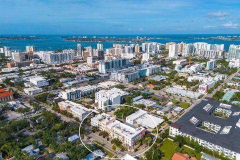 Condominio en alquiler en Sarasota, Florida, 2 dormitorios, 95.97 m2 № 1902345 - foto 23