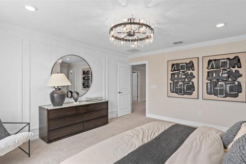 House in Apopka, Florida 5 bedrooms, 356.47 sq.m. № 1905450 - photo 21