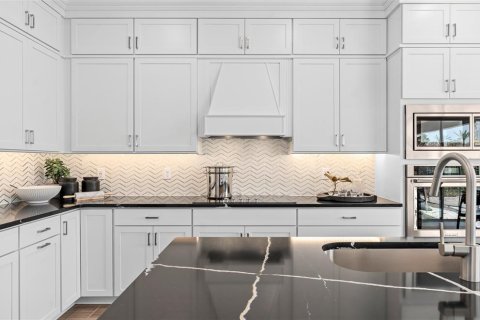 House in Apopka, Florida 5 bedrooms, 356.47 sq.m. № 1905450 - photo 17