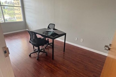 Immobilier commercial à louer à Orlando, Floride: 3867.52 m2 № 2404900 - photo 14