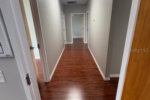Immobilier commercial à louer à Orlando, Floride: 3867.52 m2 № 2404900 - photo 7