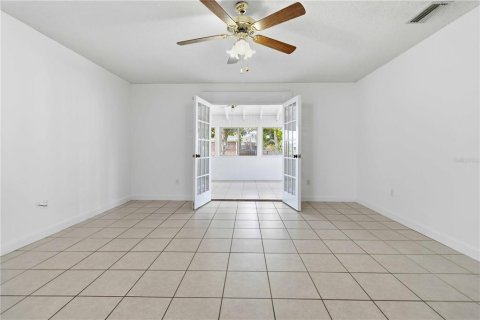 Casa en venta en Titusville, Florida, 3 dormitorios, 155.15 m2 № 2199830 - foto 12