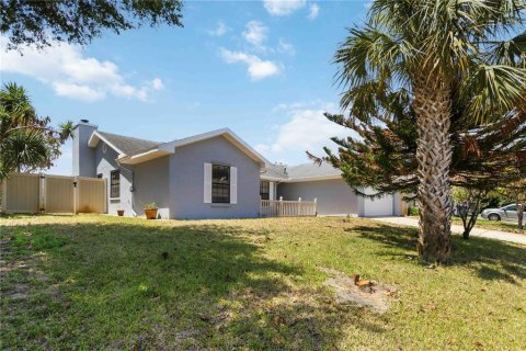 Casa en venta en Titusville, Florida, 3 dormitorios, 155.15 m2 № 2199830 - foto 3