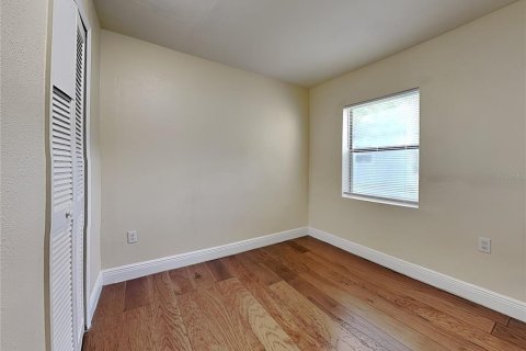 Casa en alquiler en Orlando, Florida, 2 dormitorios, 68 m2 № 1914028 - foto 13