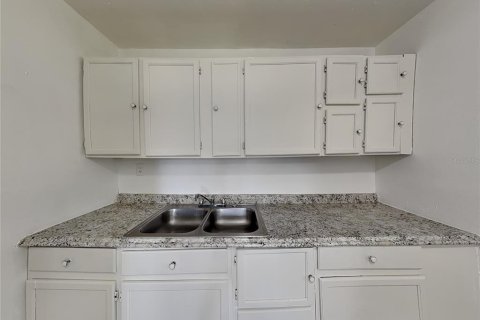 Casa en alquiler en Orlando, Florida, 2 dormitorios, 68 m2 № 1914028 - foto 7