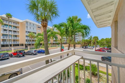Copropriété à vendre à Saint Pete Beach, Floride: 1 chambre, 45.99 m2 № 2349181 - photo 17
