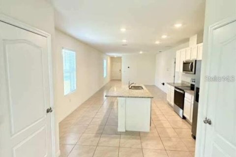 Villa ou maison à louer à Saint Cloud, Floride: 3 chambres, 145.86 m2 № 2166214 - photo 3
