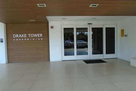 Condominio en venta en Fort Lauderdale, Florida, 1 dormitorio, 78.97 m2 № 2083080 - foto 8