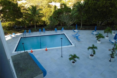 Condominio en venta en Fort Lauderdale, Florida, 1 dormitorio, 78.97 m2 № 2083080 - foto 20