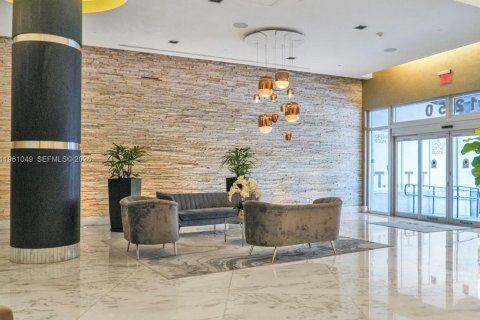 Купить кондоминиум в Майами, Флорида 1 спальня, 77.85м2, № 2024465 - фото 3