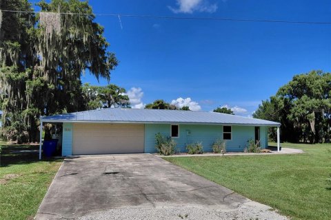 House in Lorida, Florida 3 bedrooms, 188.5 sq.m. № 2322982