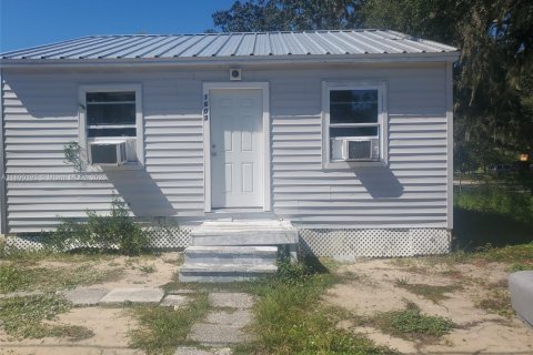 Casa en Sebring, Florida 2 dormitorios № 2012935