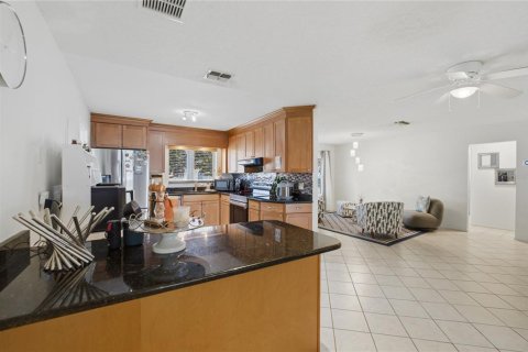 Купить виллу или дом в Орландо, Флорида 6 комнат, 151.19м2, № 2152148 - фото 17