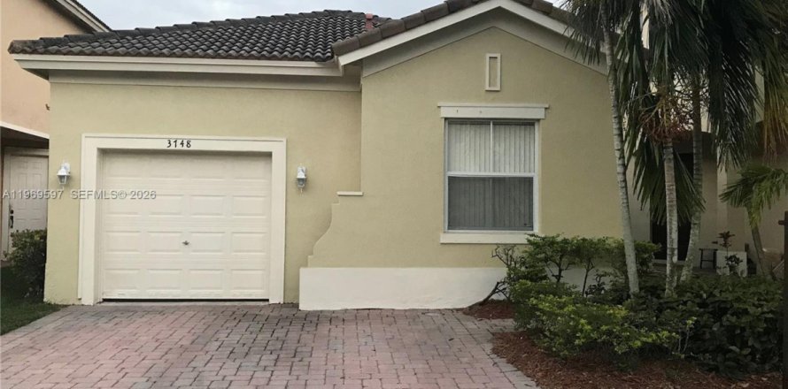 Villa ou maison à Homestead, Floride 3 chambres, 134.34 m2 № 2030325