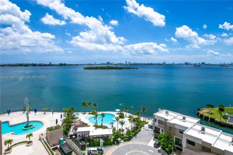 Condo in Miami, Florida, 2 bedrooms  № 2168409 - photo 13