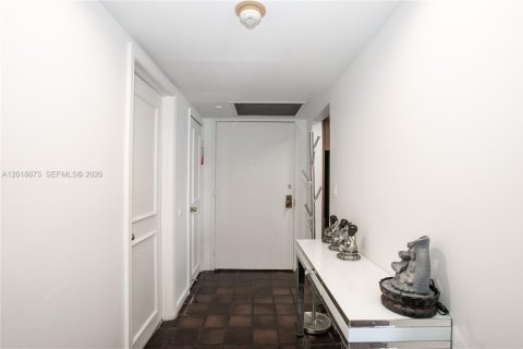 Condo in Miami, Florida, 2 bedrooms  № 2168409 - photo 20