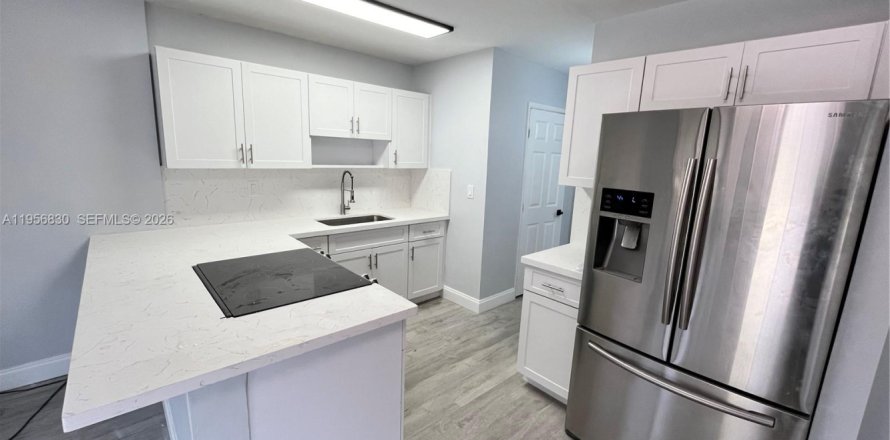 Villa ou maison à Oakland Park, Floride 1 chambre № 2028177