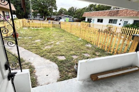 Villa ou maison à louer à Oakland Park, Floride: 1 chambre № 2028177 - photo 9