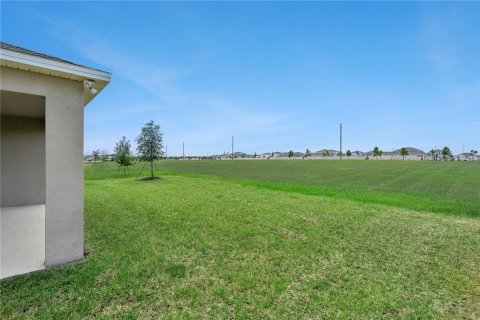 Villa ou maison à vendre à Haines City, Floride: 4 chambres, 235.23 m2 № 2196184 - photo 29