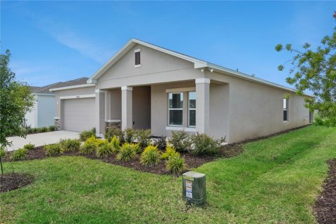 Villa ou maison à vendre à Haines City, Floride: 4 chambres, 235.23 m2 № 2196184 - photo 3
