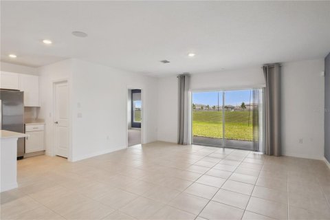 Villa ou maison à vendre à Haines City, Floride: 4 chambres, 235.23 m2 № 2196184 - photo 13