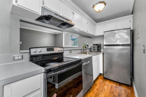 Condominio en venta en Tampa, Florida, 2 dormitorios, 68.38 m2 № 1770928 - foto 4