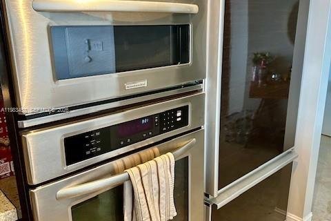 Condo in Hallandale Beach, Florida, 2 bedrooms  № 2052967 - photo 8